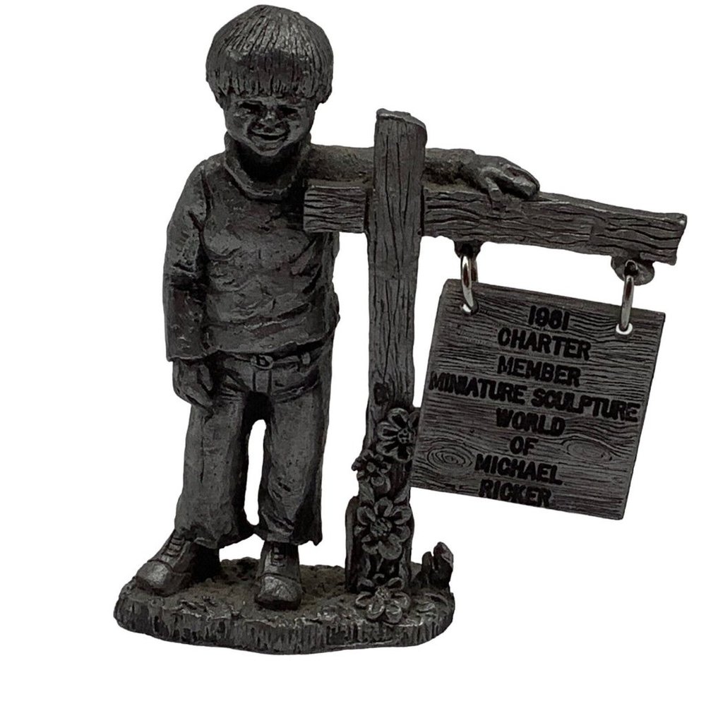 Michael Ritter 1981 Pewter Charter Member Figurine